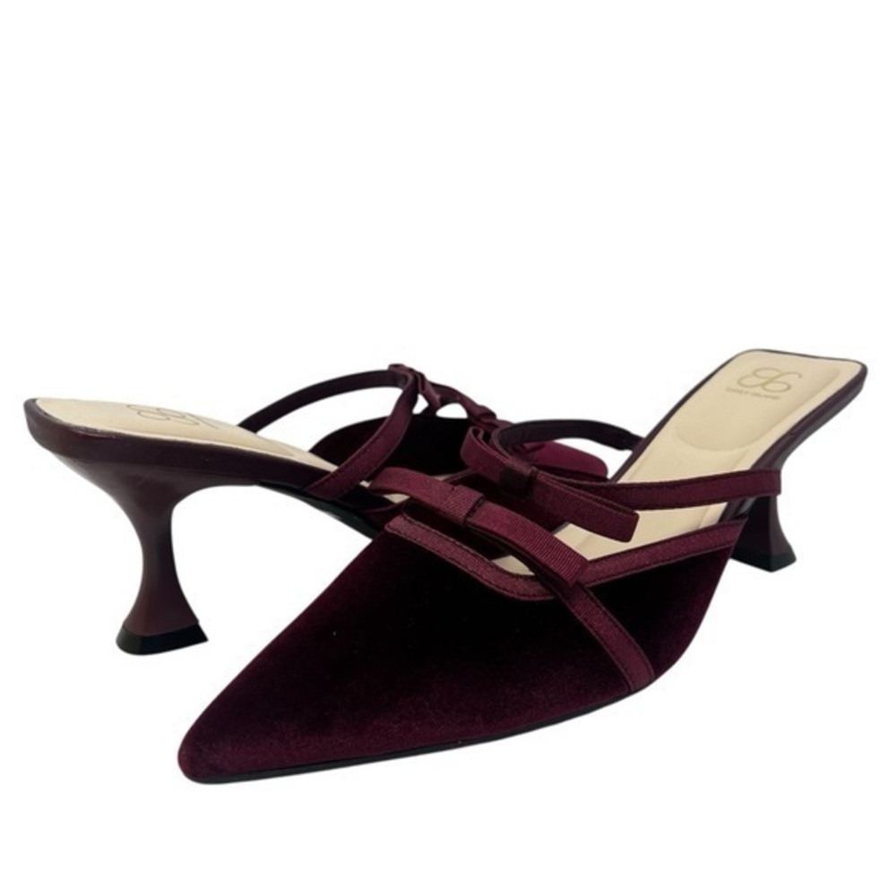 Cosy Island Burgundy Velvet Women's Heels